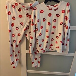 PJ Salvage women’s Pajama Set - kisses with Red and Black Lips